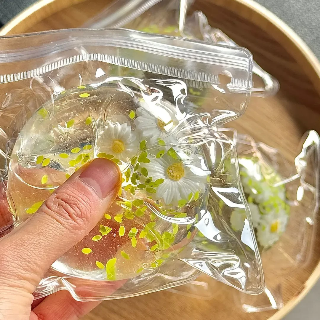 Daisy Maltose Squeezer